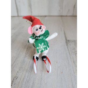 Annalee 1998 skiing mouse scarf mini xmas snowflake